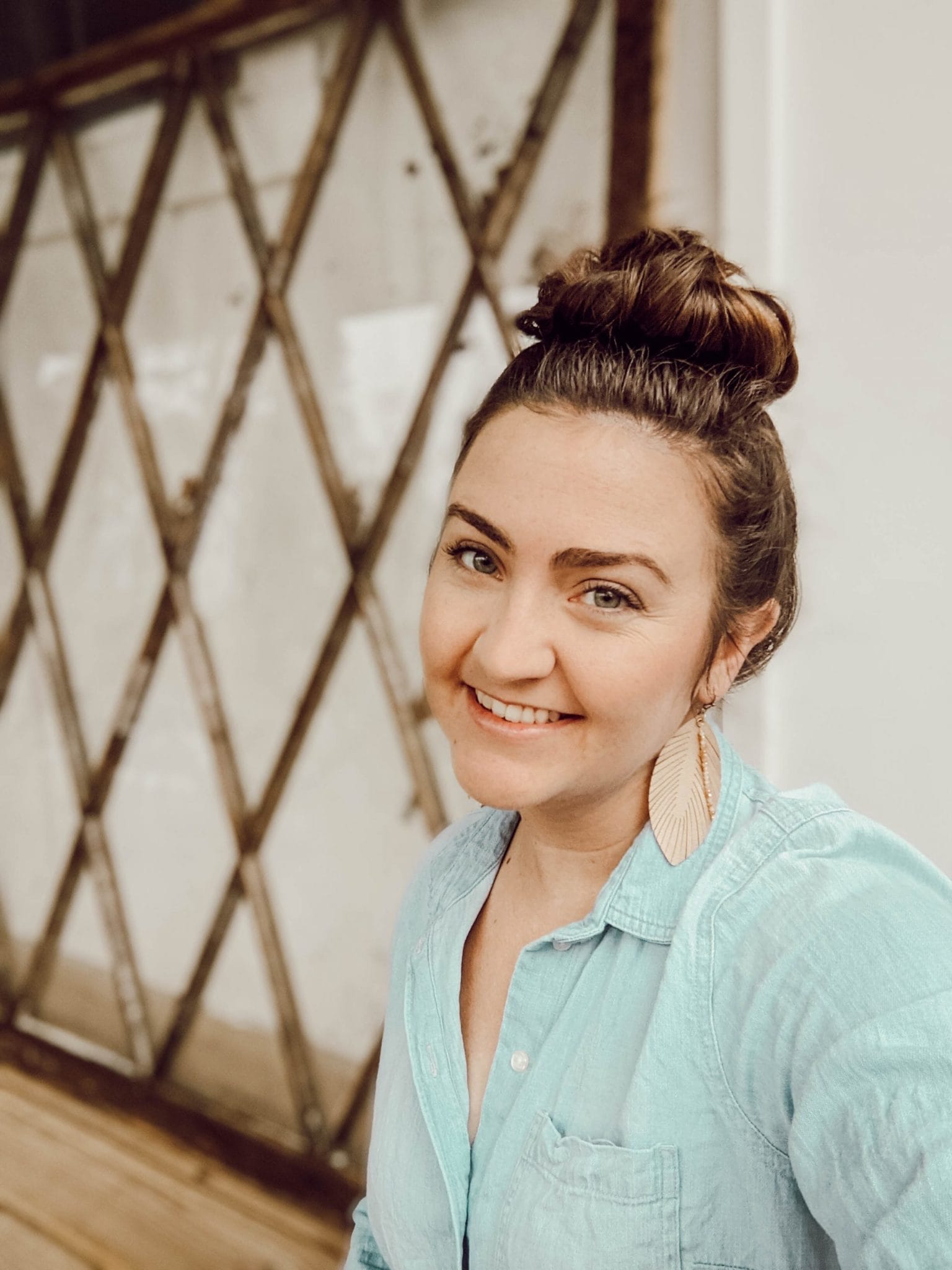 Brittany of White and Woodgrain reflecting back on 2020 and looking forward to 2021