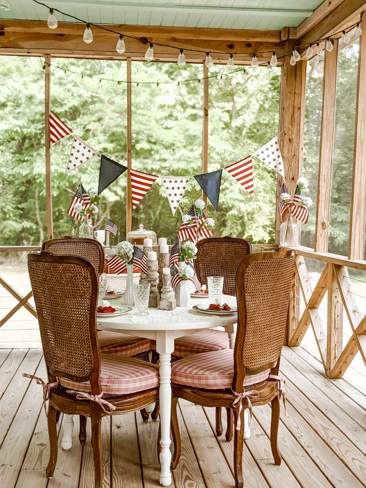 Memorial Day and 4th of July outdoor summer tablescape