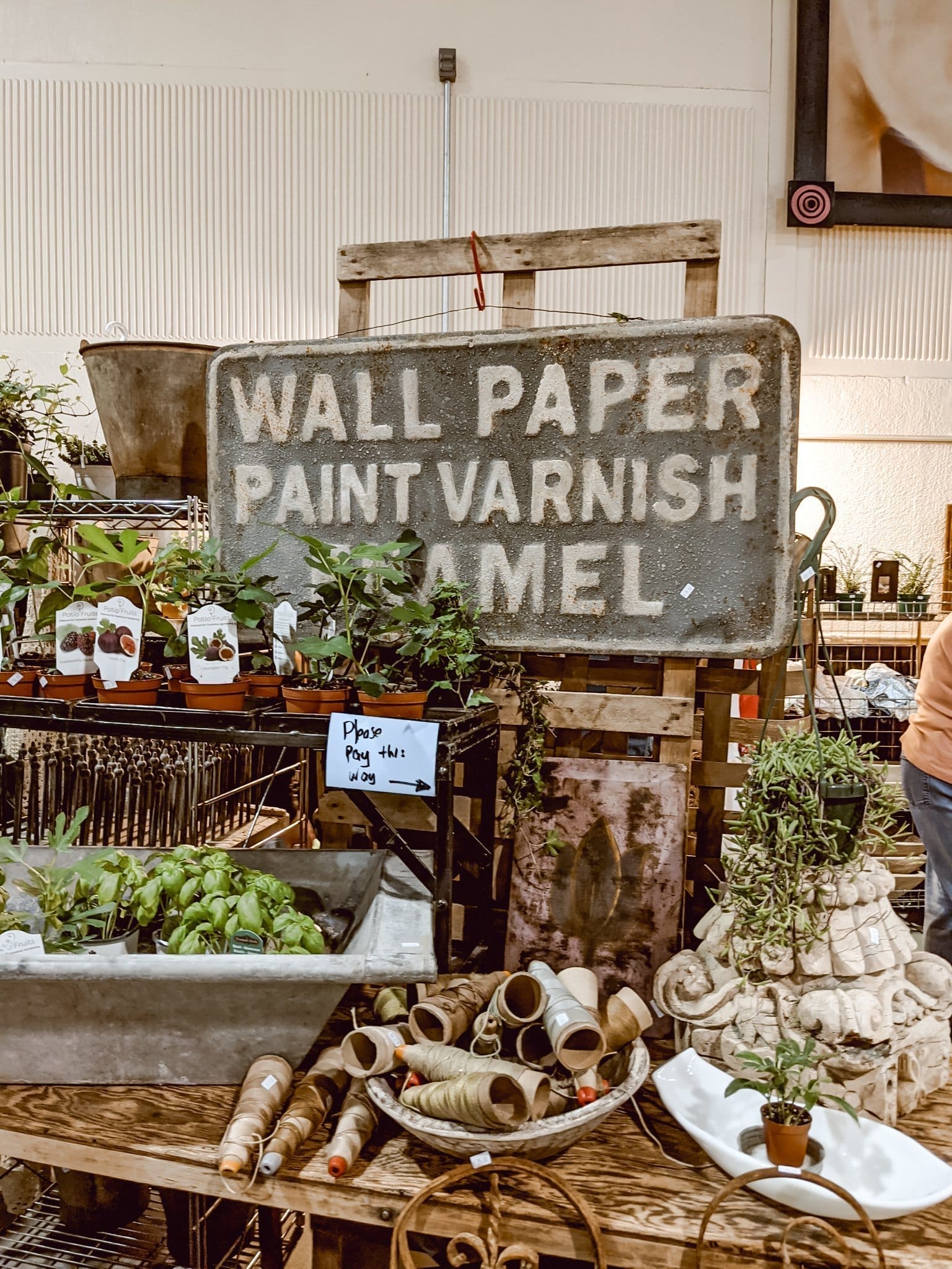 what to expect at a vintage market days event